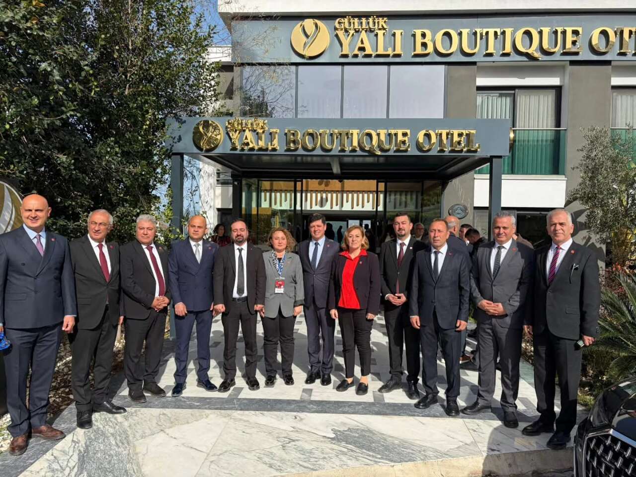 Özgür Özel Milas’ta Karşılandı 2